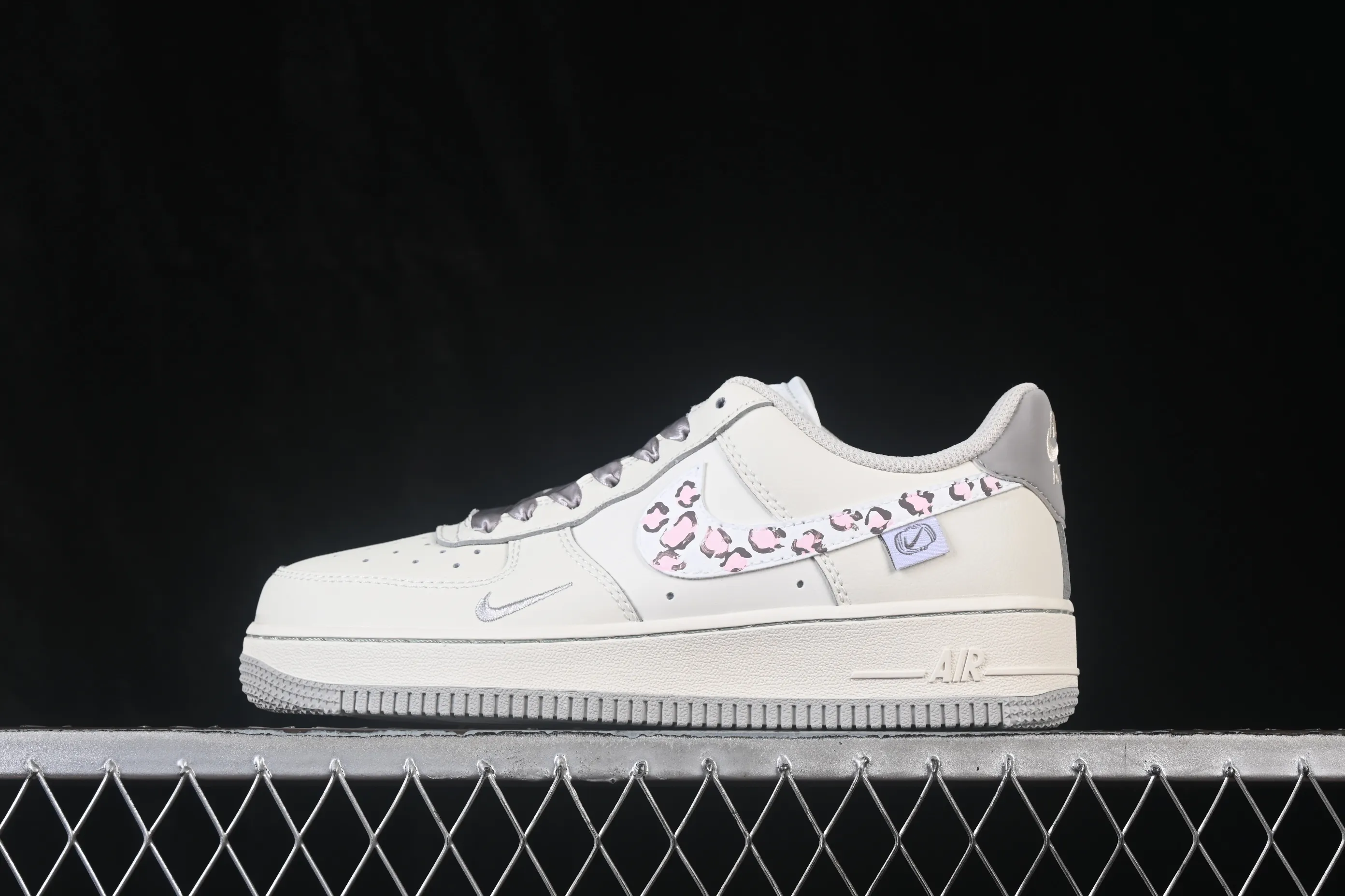 All Categories Nk Air Force 1 Air Force Series Nk Air Force 1 Low Air Force Low Nike Air Force 1'07 Low "Milk Gray Leopard" Hand-painted Graffiti Milk Gray Leopard Air Force One Low-top Casual Shoes FB1839-323